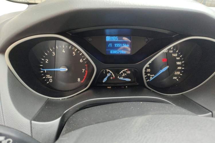Used Ford Focus 2017 Sedan 1.6L Automatic Comfort Plus SmartDrive Edition Odometer Close Up