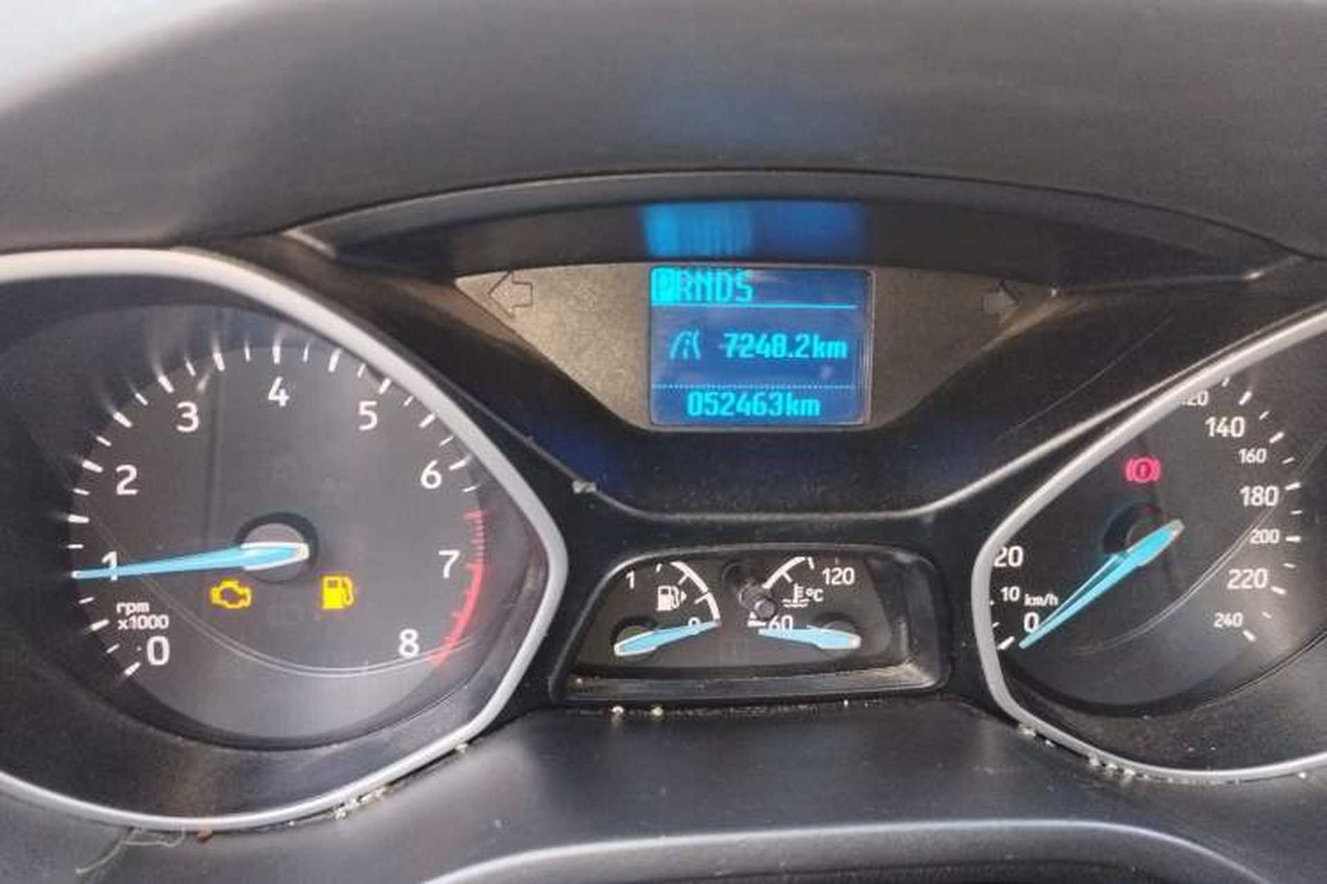 Used Ford Focus 2017 Sedan 1.6L Automatic Comfort Plus SmartDrive Edition Odometer Close Up