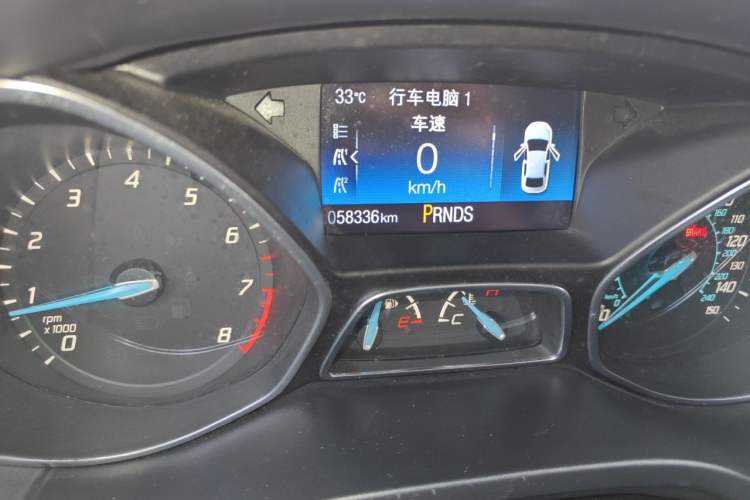 Used Ford Focus 2017 Hatchback EcoBoost 125 Automatic - Ultra-Powerful Style Edition with Smart Drive Features Odometer Close Up