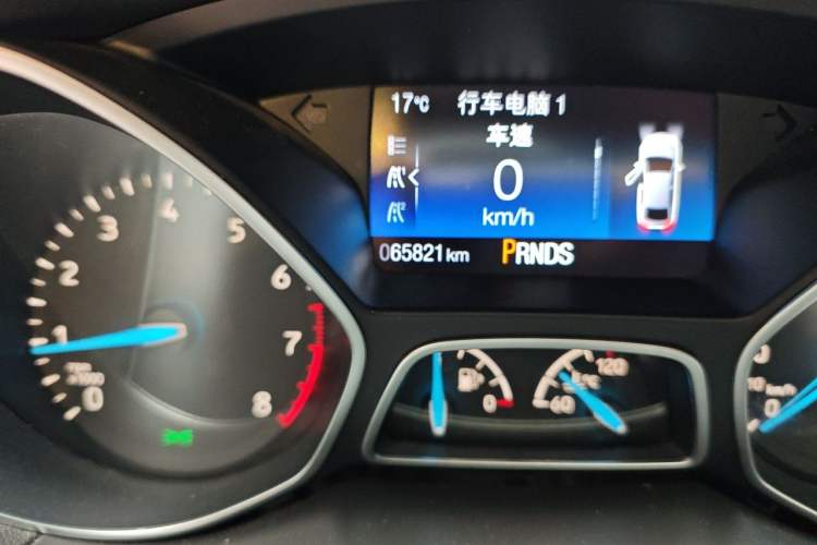 Used Ford Focus 2017 1.5T CTCC White and Black Limited Edition Odometer Close Up