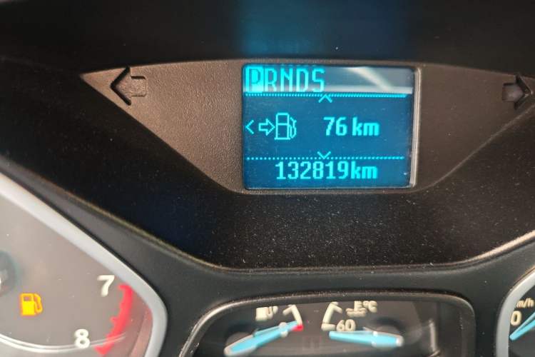 Used Ford Focus 2017 Hatchback EcoBoost 125 Automatic - Ultra-Powerful Style Edition with Smart Drive Features Odometer Close Up