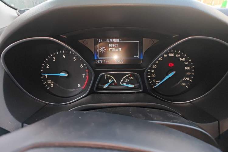 Used Ford Focus 2017 Sedan EcoBoost 180 Automatic Elite Model Odometer Close Up