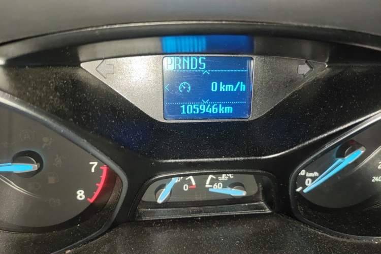 Used Ford Focus 2017 Hatchback 1.6L Automatic Fashion Edition Smart Drive Version Odometer Close Up