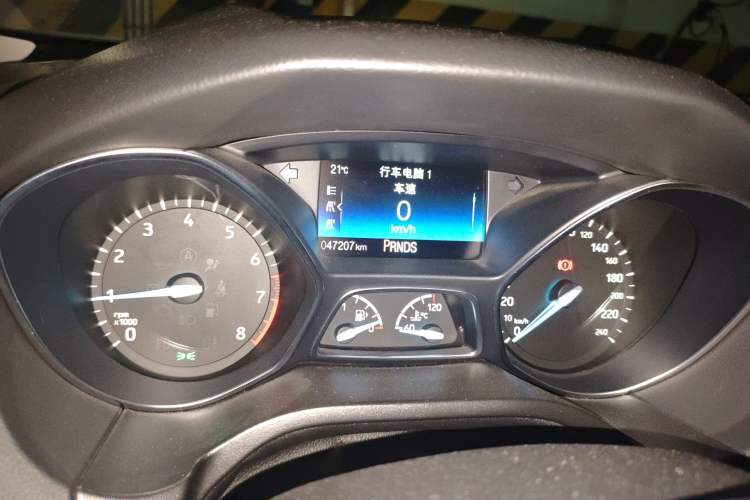 Used Ford Focus 2017 Sedan EcoBoost 180 Automatic Flagship Model Odometer Close Up