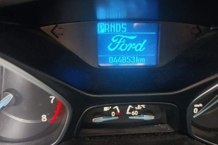 Used Ford Focus 2017 Hatchback 1.6L Automatic Fashion Edition Smart Drive Version Odometer Close Up