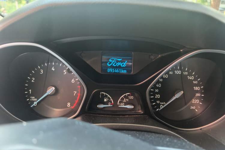Used Ford Focus 2017 Hatchback 1.6L Manual Fashion Edition SmartDrive Version Odometer Close Up