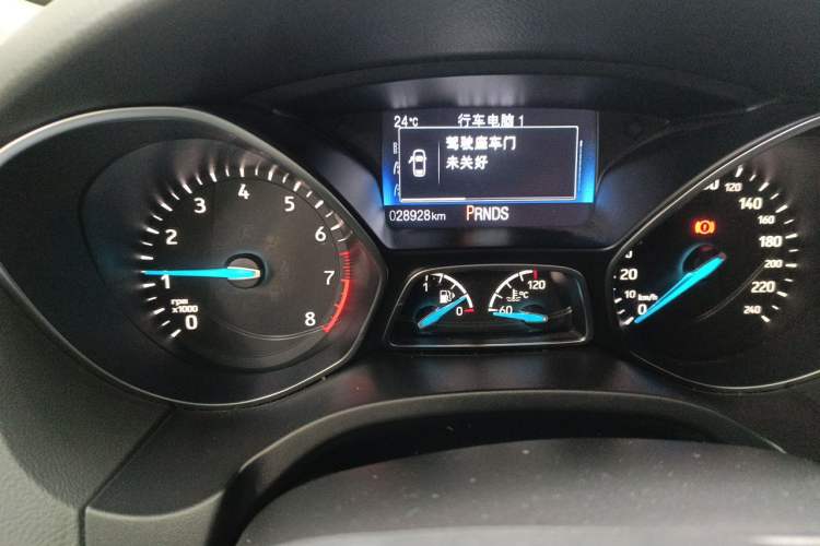 Used Ford Focus 2017 Hatchback EcoBoost 180 Automatic Sport Model Odometer Close Up