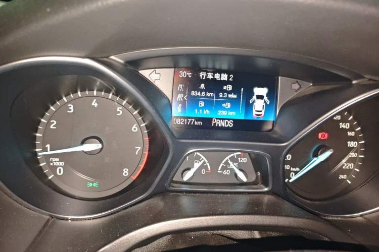 Used Ford Focus 2017 1.5T CTCC White and Black Limited Edition Odometer Close Up