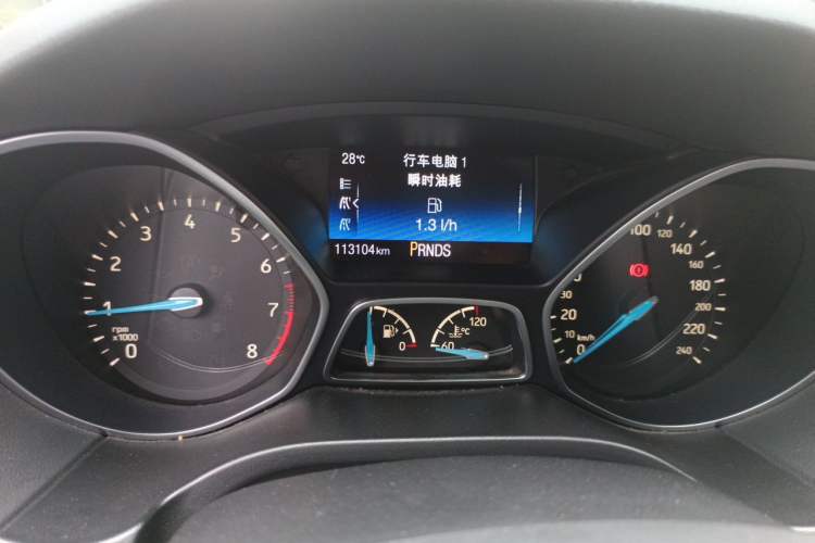 Used Ford Focus 2017 Sedan EcoBoost 180 Automatic Elite Model Odometer Close Up