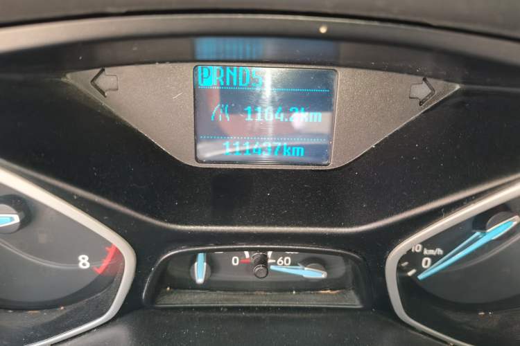 Used Ford Focus 2017 Sedan 1.6L Automatic Comfort Plus SmartDrive Edition Odometer Close Up