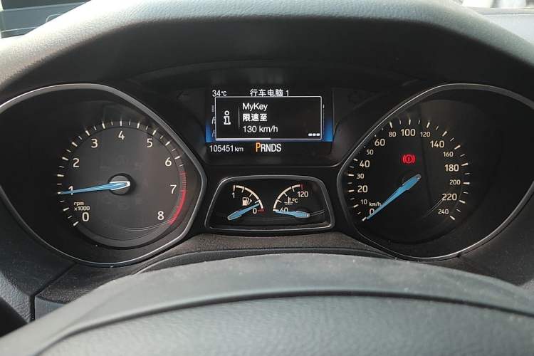 Used Ford Focus 2017 Sedan EcoBoost 180 Automatic Elite Model Odometer Close Up