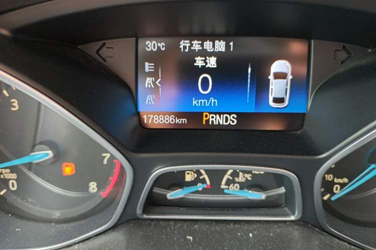 Used Ford Focus 2017 Sedan EcoBoost 180 Automatic Elite Model Odometer Close Up