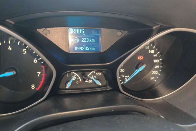 Used Ford Focus 2017 Sedan 1.6L Automatic Comfort Plus SmartDrive Edition Odometer Close Up