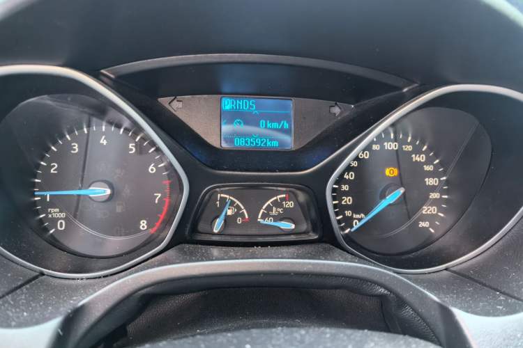 Used Ford Focus 2017 Hatchback EcoBoost 125 Automatic - Ultra-Powerful Style Edition with Smart Drive Features Odometer Close Up