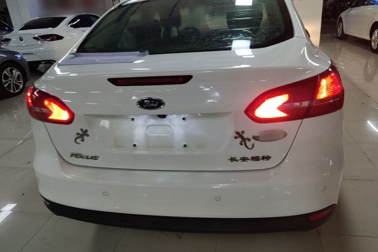 Used Ford Focus 2017 Sedan 1.6L Automatic Fashion Edition Smart Drive Version Rear
