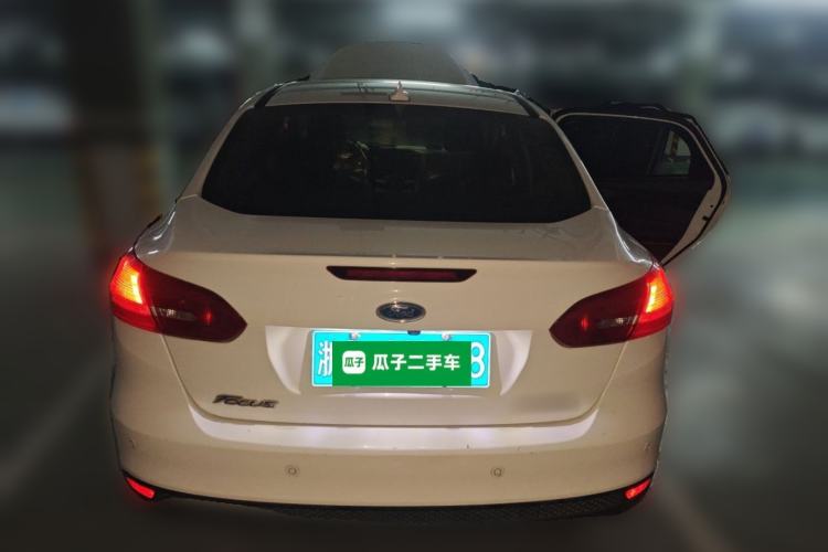 Used Ford Focus 2017 Sedan 1.6L Manual Fashion Edition Smart Drive Version Rear