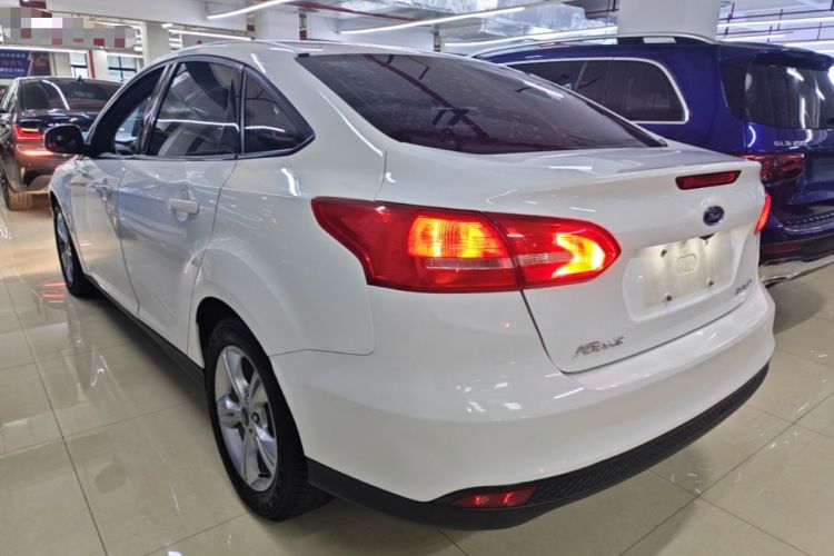 Used Ford Focus 2017 Sedan 1.6L Automatic Comfort Plus SmartDrive Edition Rear Left 45 Deg