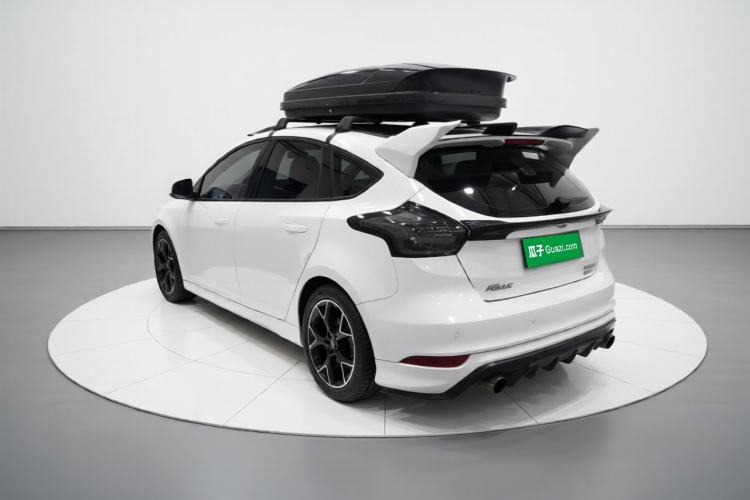 Used Ford Focus 2017 1.5T CTCC White and Black Limited Edition Rear Left 45 Deg