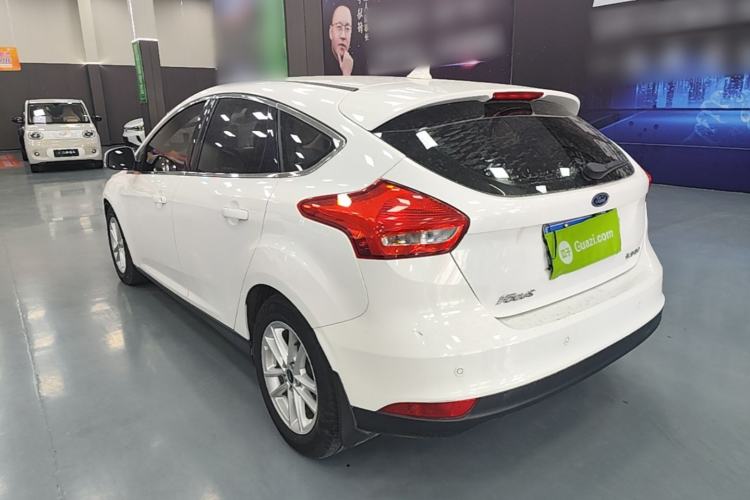 Used Ford Focus 2017 Hatchback 1.6L Automatic Fashion Edition Smart Drive Version Rear Left 45 Deg
