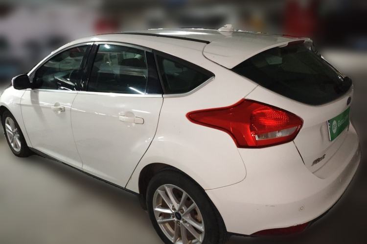 Used Ford Focus 2017 Hatchback EcoBoost 180 Automatic Elite Model Rear Left 45 Deg