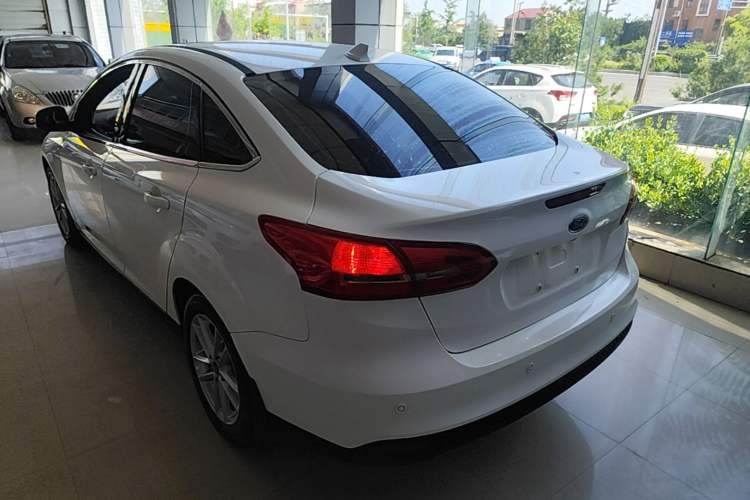 Used Ford Focus 2017 Sedan 1.6L Automatic Fashion Edition Smart Drive Version Rear Left 45 Deg