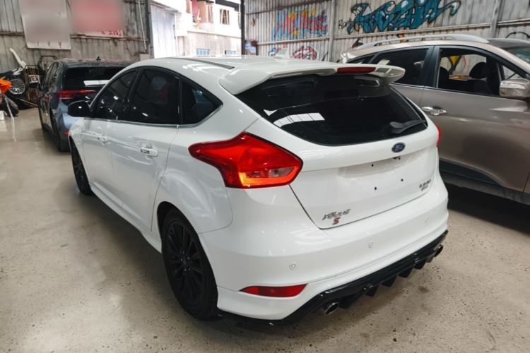 Used Ford Focus 2017 Hatchback EcoBoost 180 Automatic Sport Model Rear Left 45 Deg