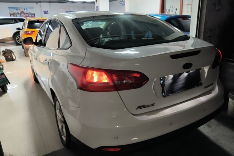Used Ford Focus 2017 Sedan 1.6L Automatic Comfort Plus SmartDrive Edition Rear Left 45 Deg