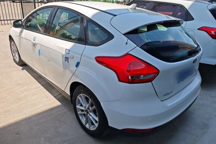 Used Ford Focus 2017 Hatchback 1.6L Automatic Fashion Edition Smart Drive Version Rear Left 45 Deg