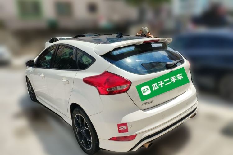 Used Ford Focus 2017 1.5T CTCC White and Black Limited Edition Rear Left 45 Deg