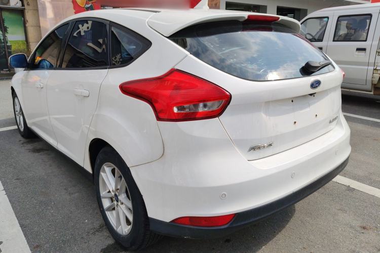 Used Ford Focus 2017 Hatchback 1.6L Automatic Fashion Edition Smart Drive Version Rear Left 45 Deg