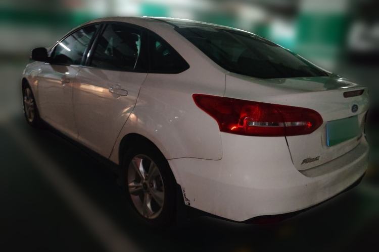 Used Ford Focus 2017 Sedan 1.6L Automatic Comfort Plus SmartDrive Edition Rear Left 45 Deg