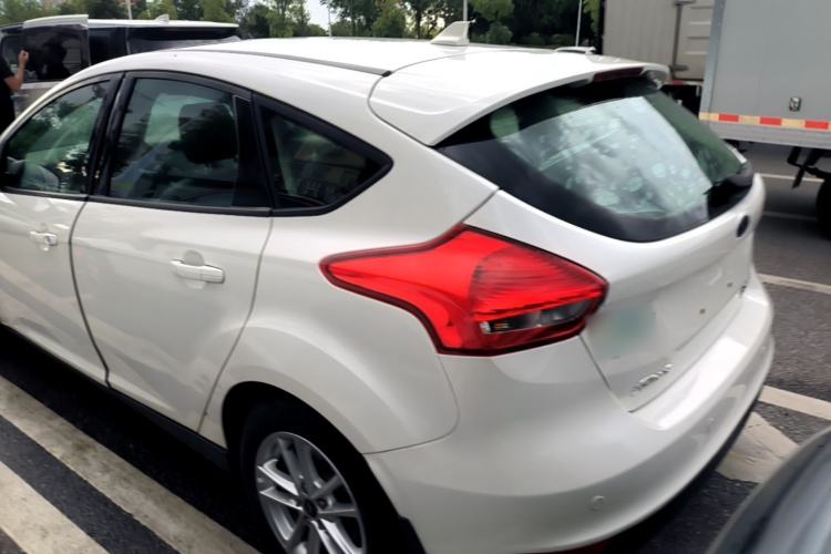 Used Ford Focus 2017 Hatchback 1.6L Automatic Fashion Edition Smart Drive Version Rear Left 45 Deg