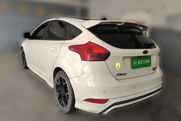 Used Ford Focus 2017 1.5T CTCC White and Black Limited Edition Rear Left 45 Deg
