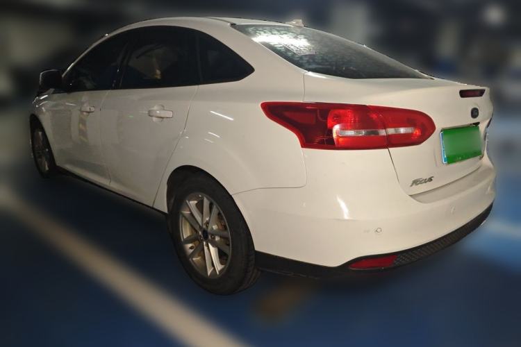 Used Ford Focus 2017 Sedan 1.6L Automatic Fashion Edition Smart Drive Version Rear Left 45 Deg