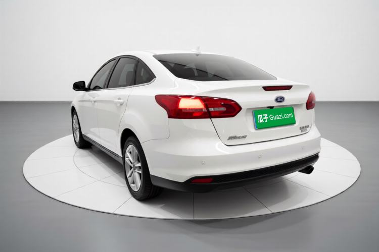 Used Ford Focus 2017 Sedan EcoBoost 180 Automatic Elite Model Rear Left 45 Deg