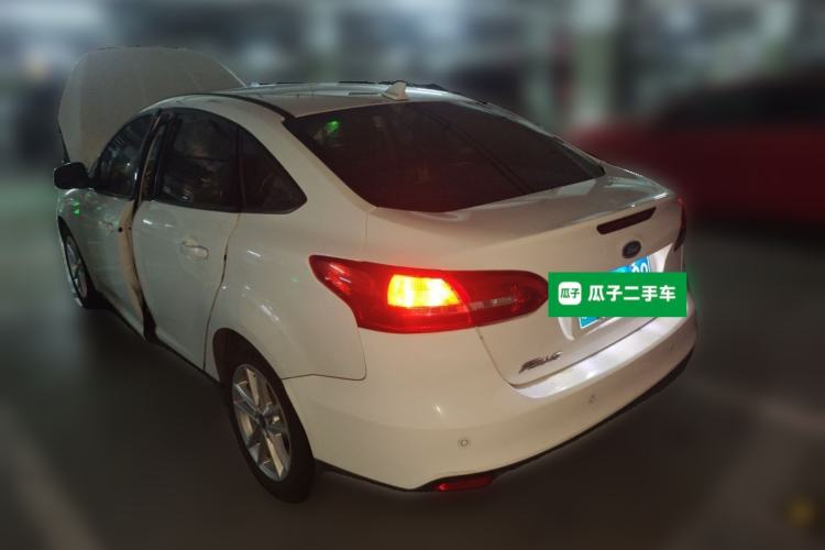 Used Ford Focus 2017 Sedan 1.6L Manual Fashion Edition Smart Drive Version Rear Left 45 Deg