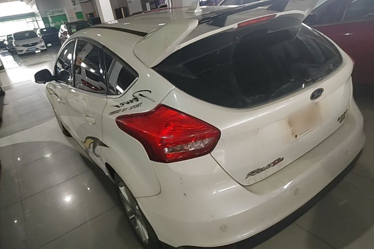 Used Ford Focus 2017 Hatchback EcoBoost 180 Automatic Elite Model Rear Left 45 Deg