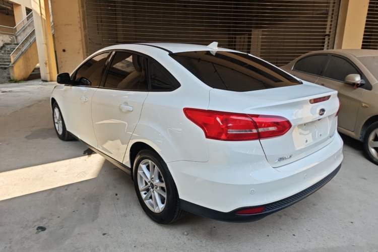 Used Ford Focus 2017 Sedan 1.6L Automatic Fashion Edition Smart Drive Version Rear Left 45 Deg