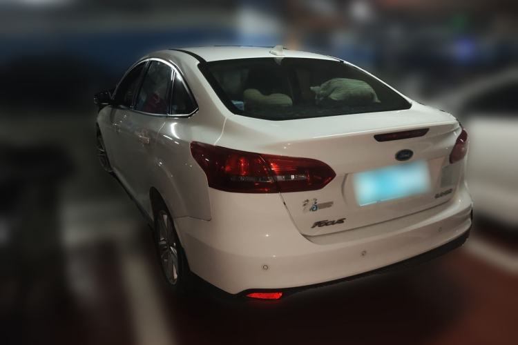 Used Ford Focus 2017 Sedan EcoBoost 125 Automatic Supreme Style SmartDrive Edition Rear Left 45 Deg