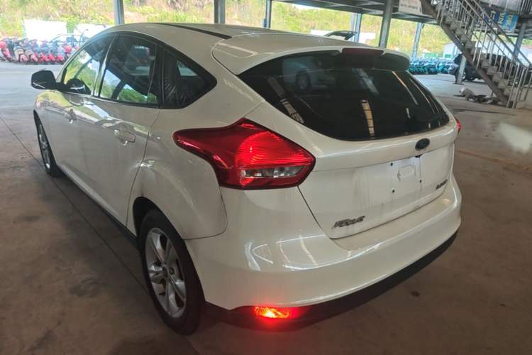 Used Ford Focus 2017 Hatchback 1.6L Automatic Comfort Plus SmartDrive Edition Rear Left 45 Deg