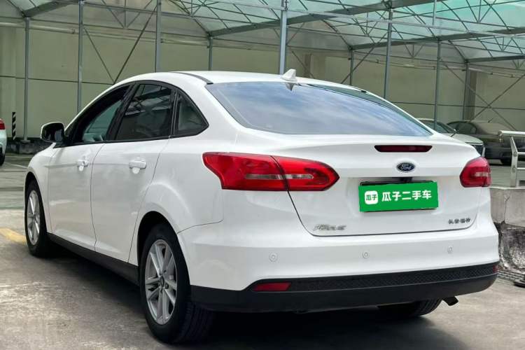 Used Ford Focus 2017 Sedan 1.6L Manual Fashion Edition Smart Drive Version Rear Left 45 Deg