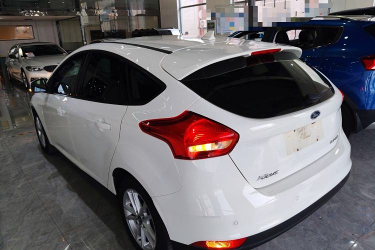 Used Ford Focus 2017 Hatchback 1.6L Automatic Fashion Edition Smart Drive Version Rear Left 45 Deg