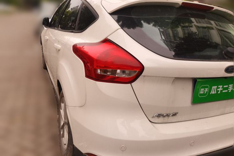 Used Ford Focus 2017 Hatchback 1.6L Automatic Fashion Edition Smart Drive Version Rear Left 45 Deg