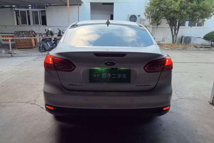 Used Ford Focus 2017 Sedan 1.6L Manual Fashion Edition Smart Drive Version Rear