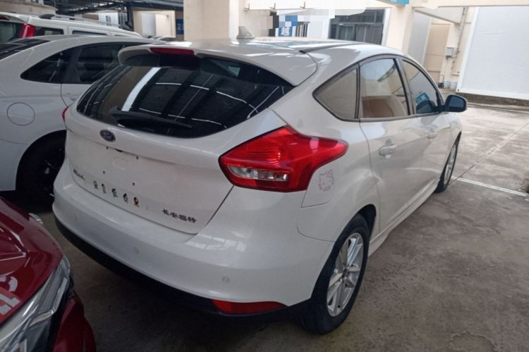 Used Ford Focus 2017 Hatchback 1.6L Automatic Fashion Edition Smart Drive Version Rear Right 45 Deg