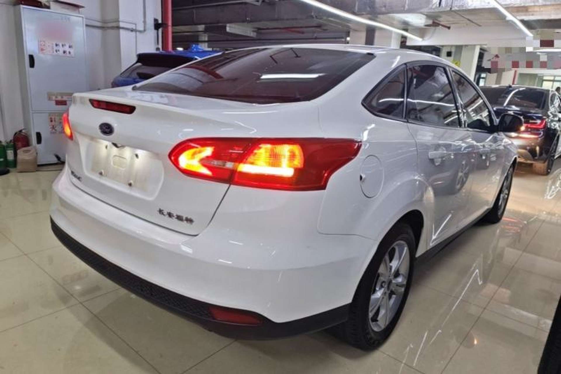 Used Ford Focus 2017 Sedan 1.6L Automatic Comfort Plus SmartDrive Edition Rear Right 45 Deg