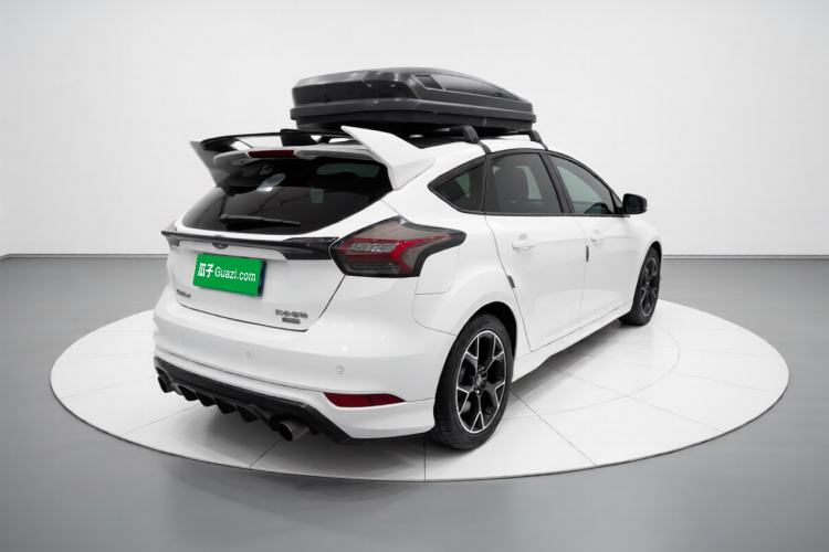 Used Ford Focus 2017 1.5T CTCC White and Black Limited Edition Rear Right 45 Deg