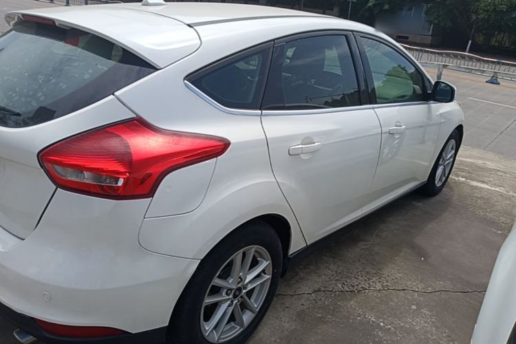 Used Ford Focus 2017 Hatchback EcoBoost 180 Automatic Elite Model Rear Right 45 Deg