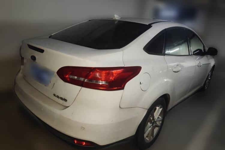 Used Ford Focus 2017 Sedan 1.6L Automatic Fashion Edition Smart Drive Version Rear Right 45 Deg
