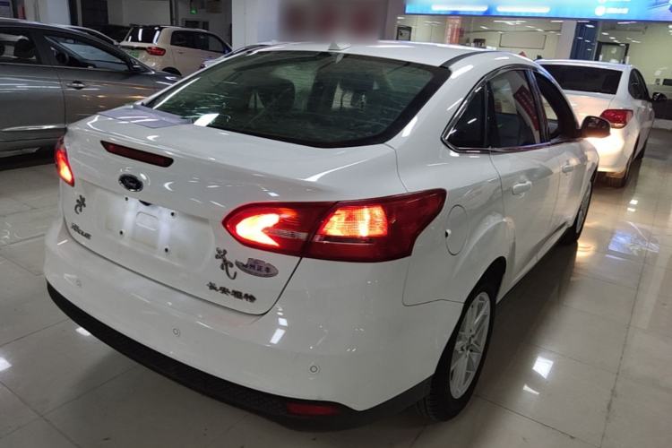 Used Ford Focus 2017 Sedan 1.6L Automatic Fashion Edition Smart Drive Version Rear Right 45 Deg